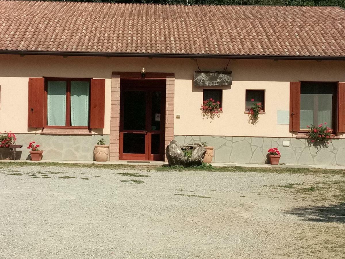 Busana Agriturismo Rio Ricco מראה חיצוני תמונה